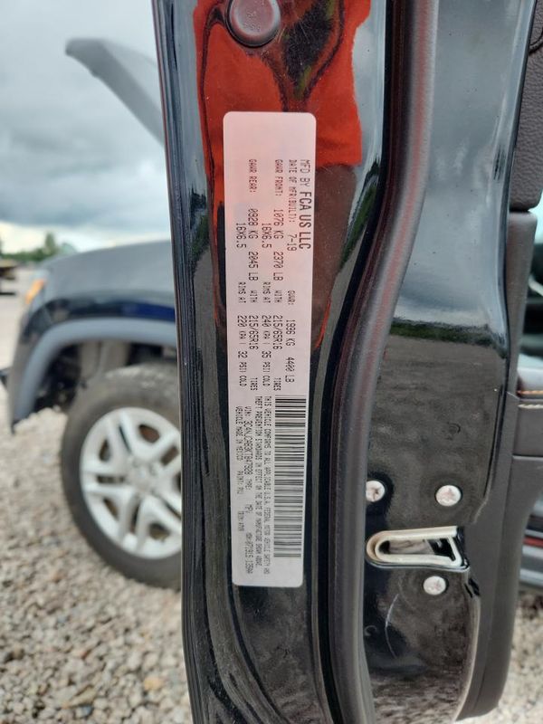 2019 JEEP COMPASS Sport — VINS