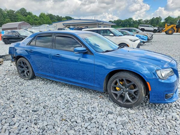 2023 CHRYSLER 300 Touring L — Passenger 3/4