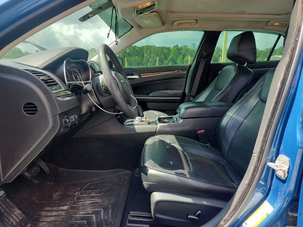 2023 CHRYSLER 300 Touring L — DENT