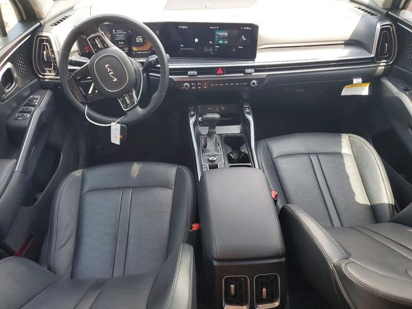 2025 KIA SORENTO