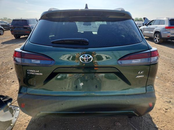2026 TOYOTA COROLLA CROSS LE