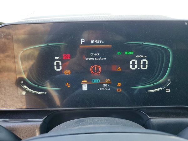 2023 KIA NIRO SX
