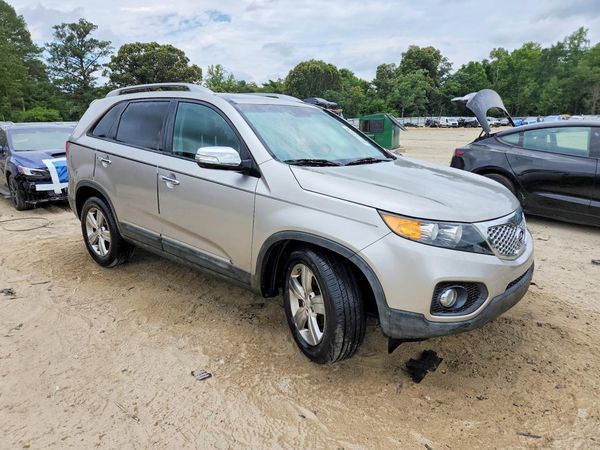 2013 KIA SORENTO