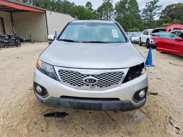 2013 KIA SORENTO