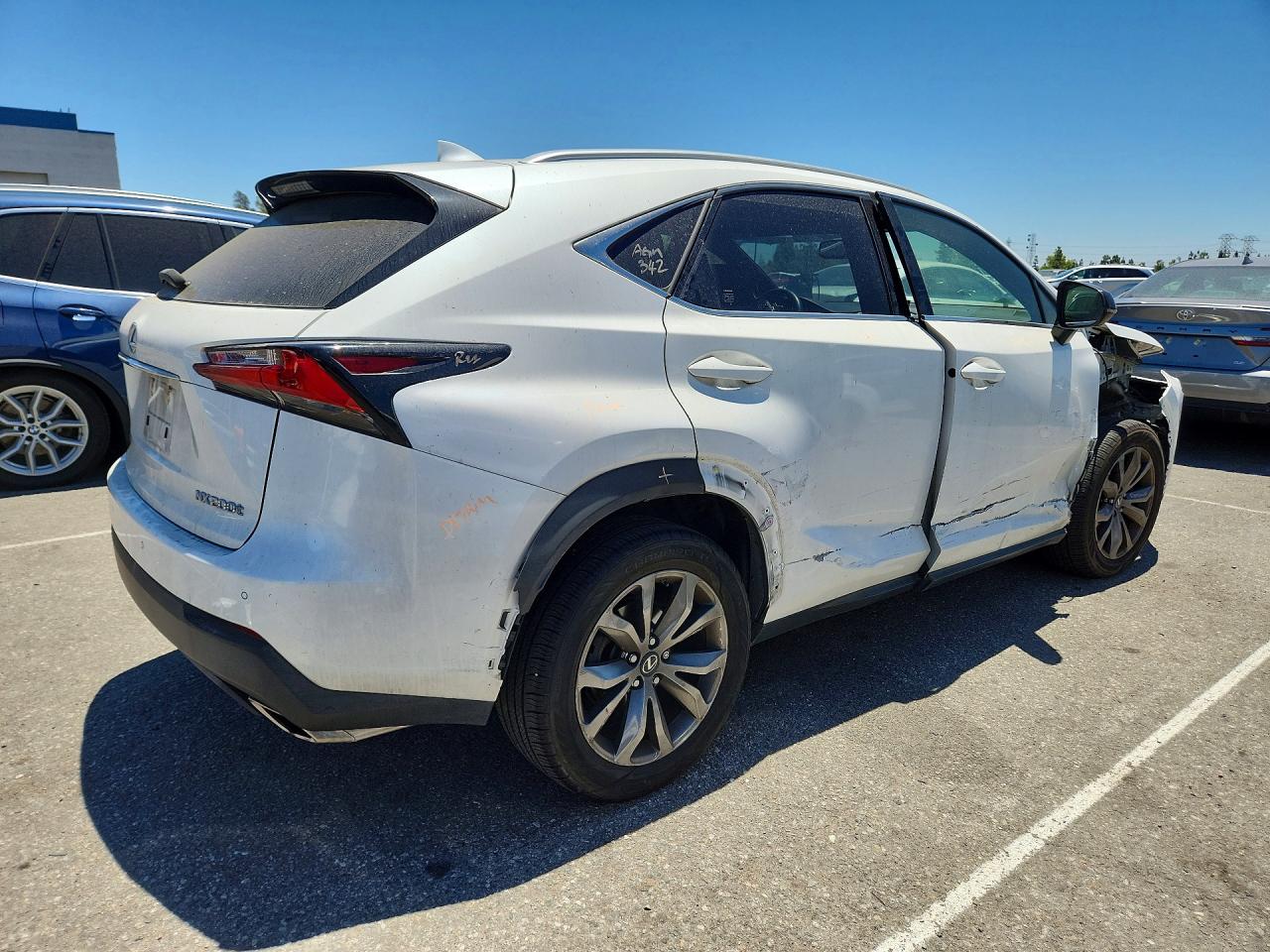 2015 LEXUS NX 200t Luxury