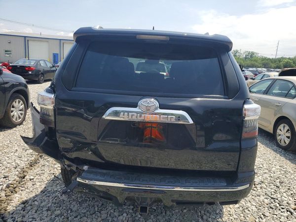 2022 TOYOTA 4RUNNER Limited