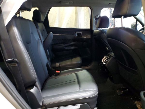 2023 KIA SORENTO