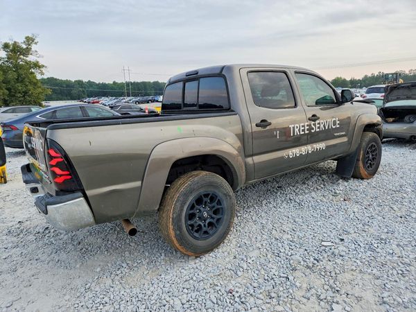 2013 TOYOTA TACOMA Delux
