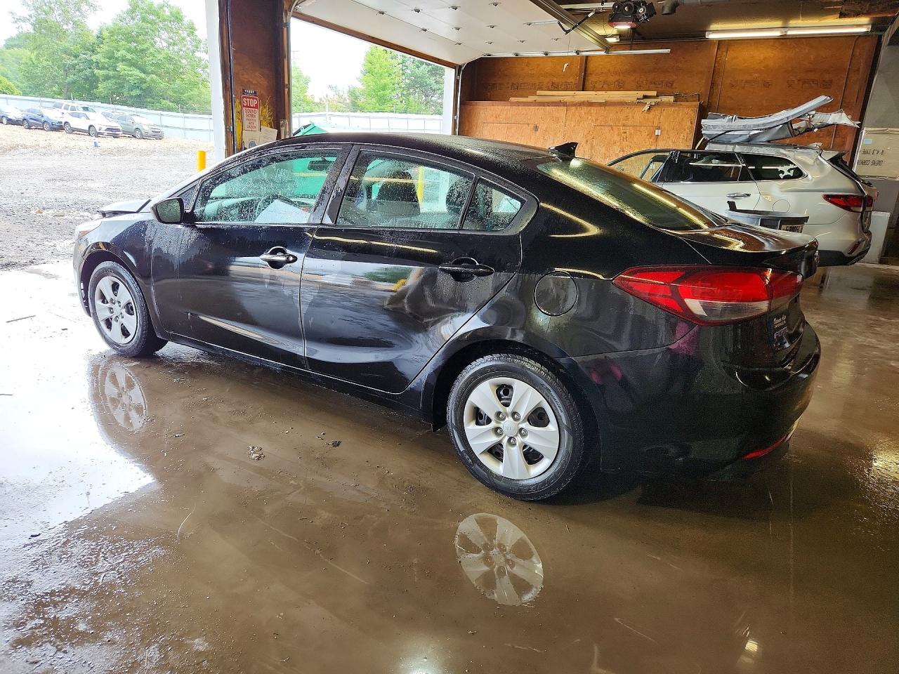 2017 KIA FORTE LX Base