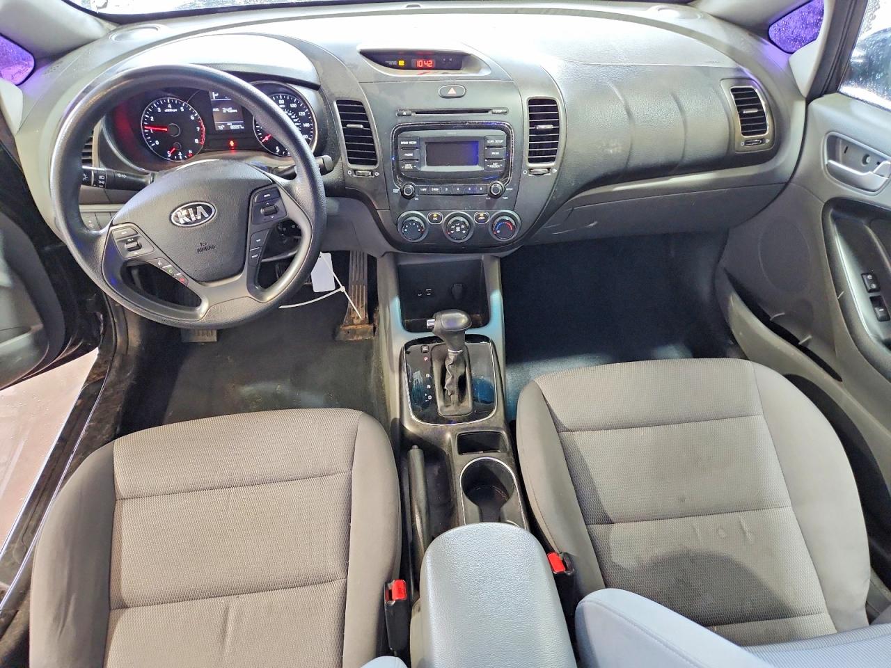 2017 KIA FORTE LX Base
