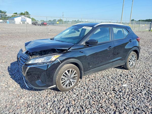 2024 NISSAN KICKS