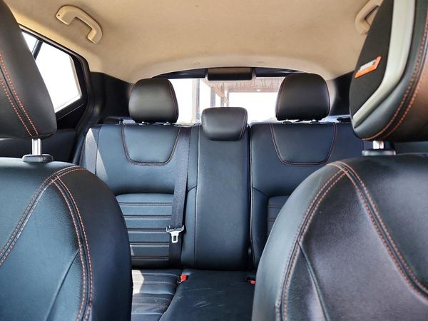2019 NISSAN KICKS