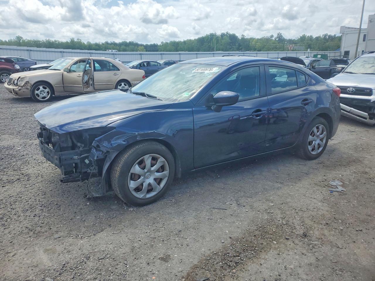 2016 MAZDA 3 SV/Base