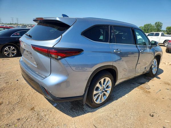 2024 TOYOTA HIGHLANDER