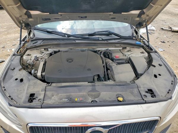 2018 VOLVO S90