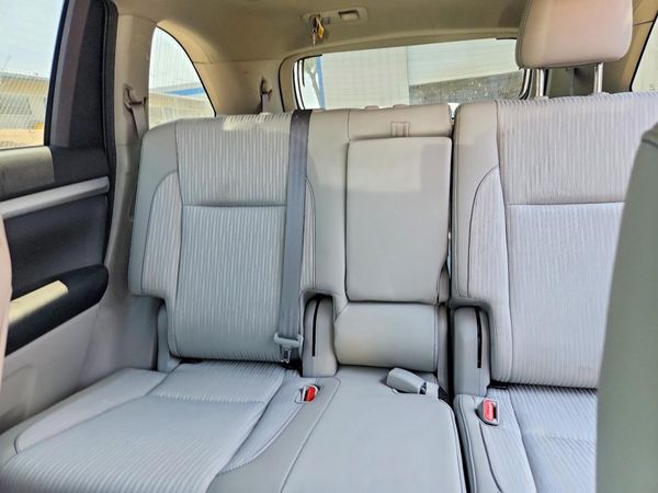 2017 TOYOTA HIGHLANDER LE/LE Plus