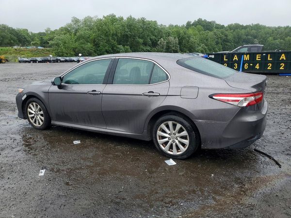 2018 TOYOTA CAMRY
