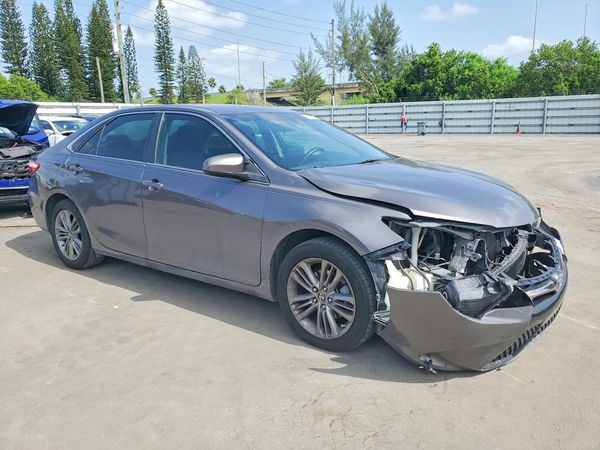 2015 TOYOTA CAMRY