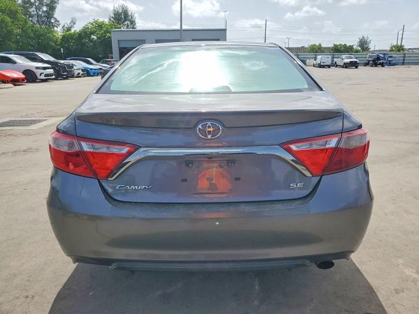 2015 TOYOTA CAMRY