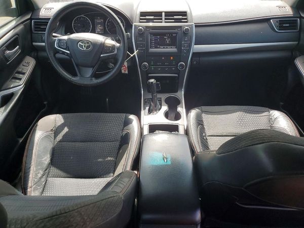 2015 TOYOTA CAMRY