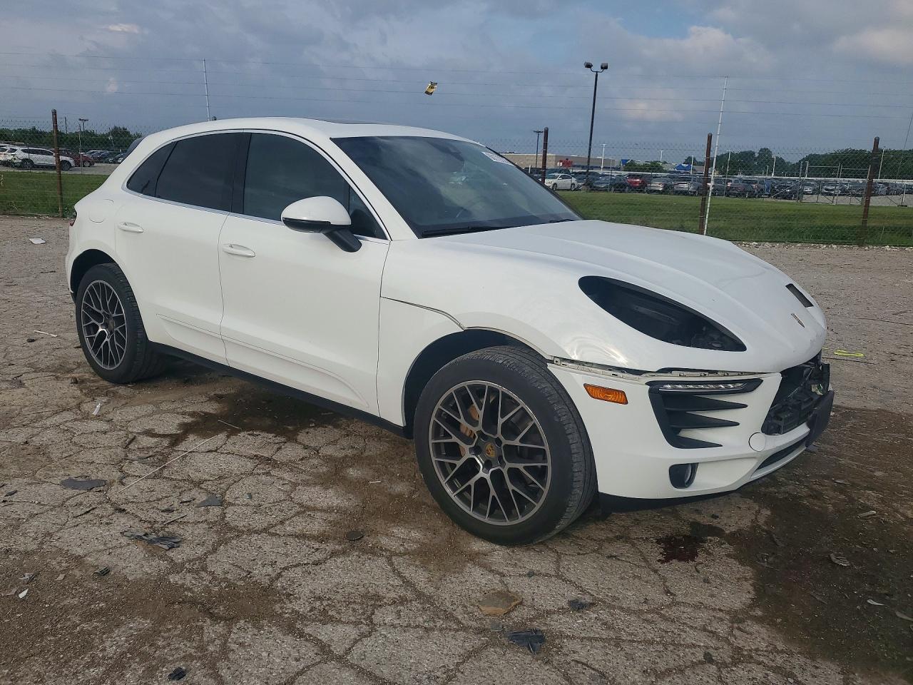 2018 PORSCHE MACAN Macan S