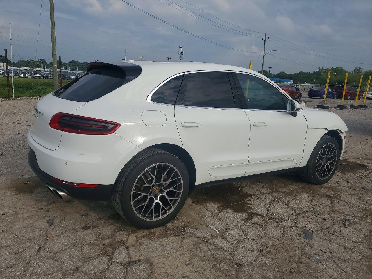 2018 PORSCHE MACAN Macan S