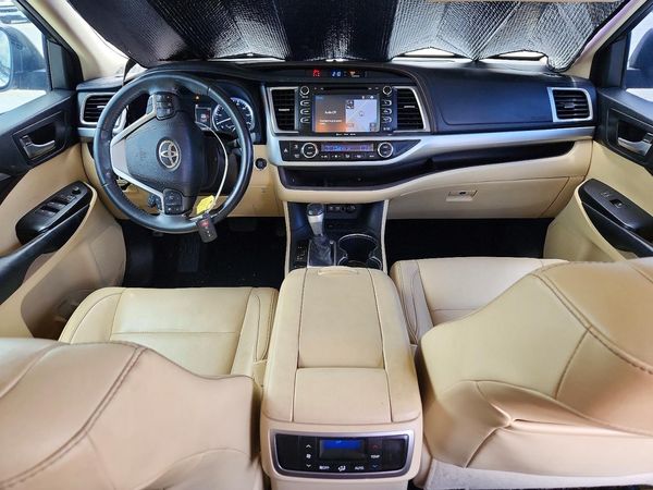2017 TOYOTA HIGHLANDER SE/XLE