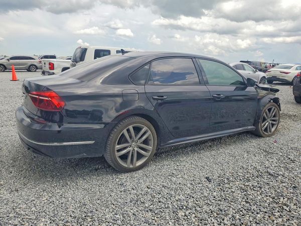 2018 VOLKSWAGEN PASSAT S, R-Line — PSRA