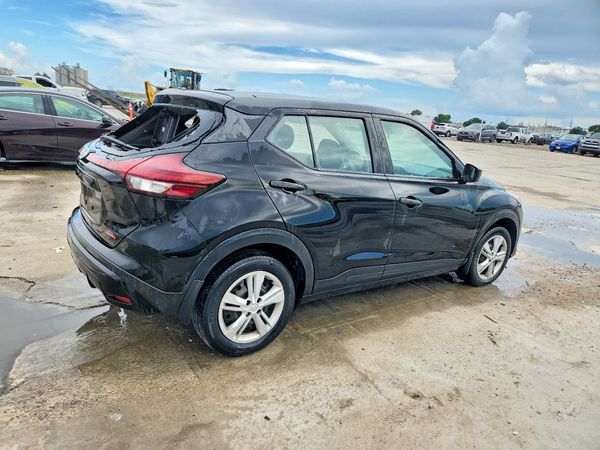 2021 NISSAN KICKS