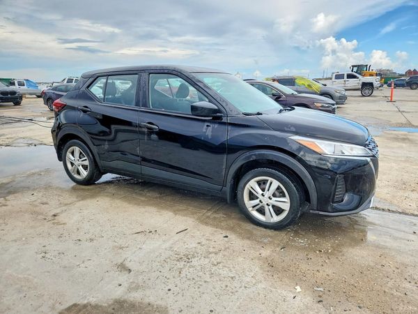 2021 NISSAN KICKS