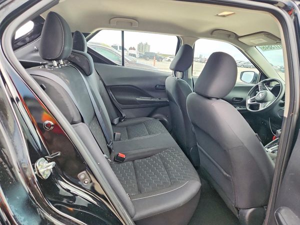 2021 NISSAN KICKS