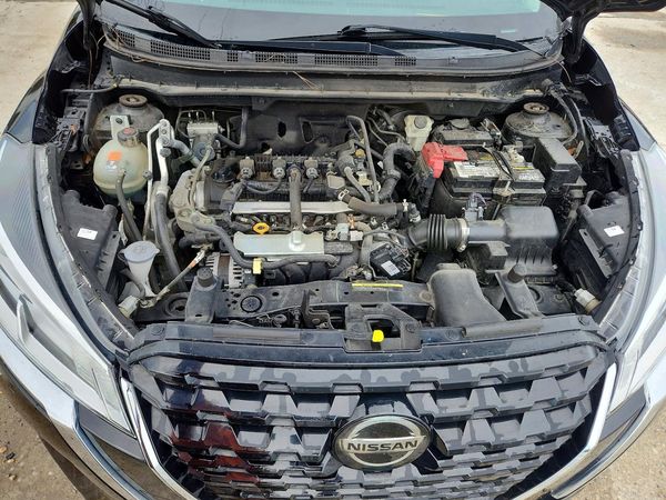2021 NISSAN KICKS