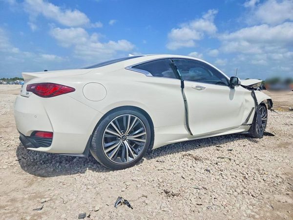 2021 INFINITI Q60 LUXE