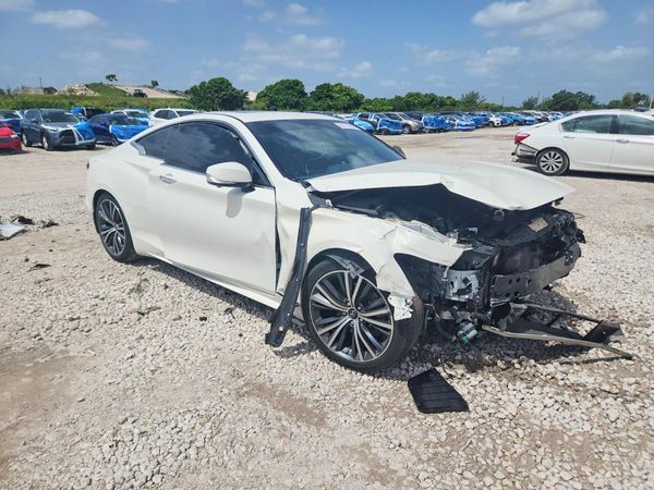 2021 INFINITI Q60 LUXE
