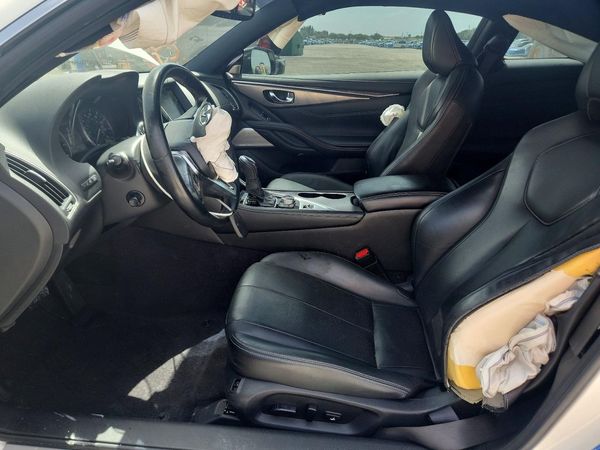 2021 INFINITI Q60 LUXE