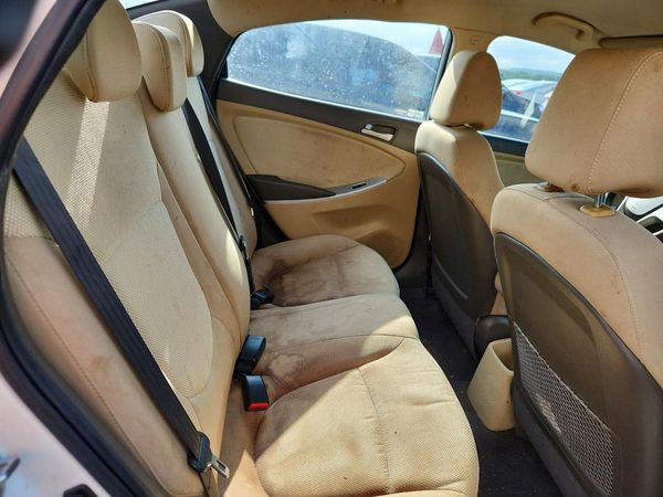 2014 HYUNDAI ACCENT