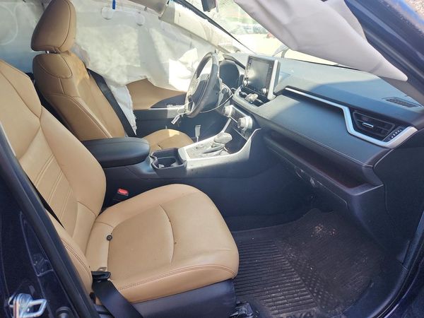 2021 TOYOTA RAV4 Limited HV