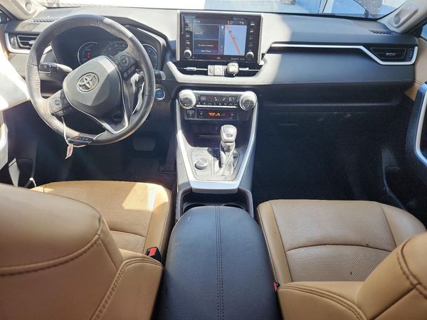 2021 TOYOTA RAV4 Limited HV