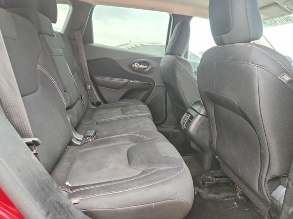 2015 JEEP CHEROKEE LATITUDE 4X4