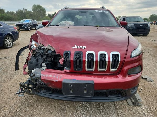 2015 JEEP CHEROKEE LATITUDE 4X4