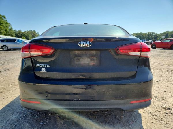 2017 KIA FORTE LX Base