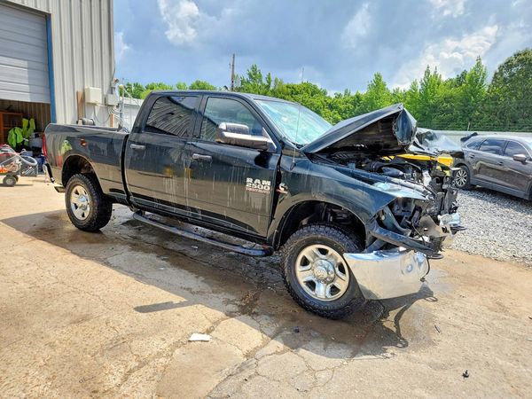 2015 RAM 2500 ST