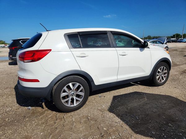 2015 KIA SPORTAGE GL - Middle-low