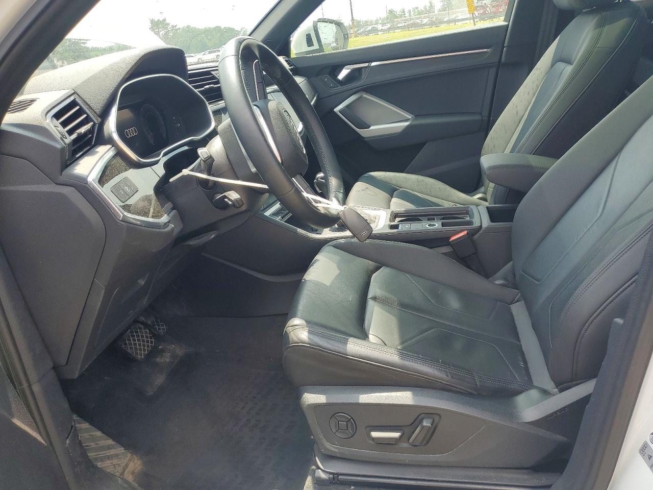 2021 AUDI Q3