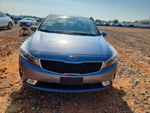 2017 KIA FORTE
