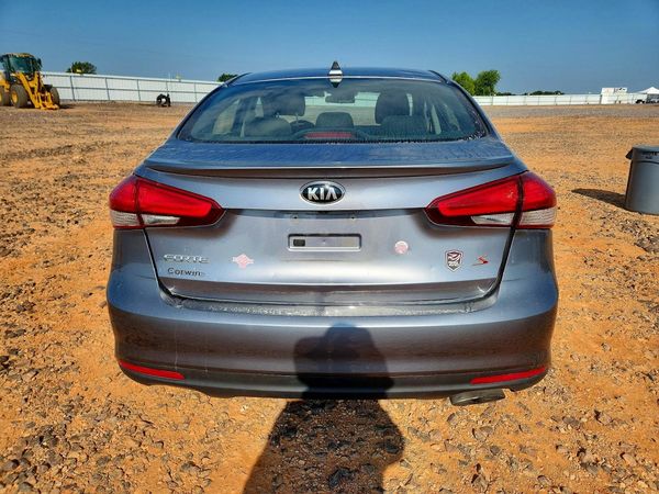 2017 KIA FORTE