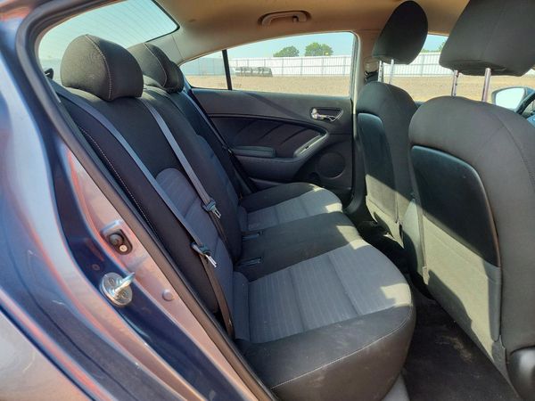 2017 KIA FORTE