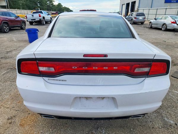 2014 DODGE CHARGER SE