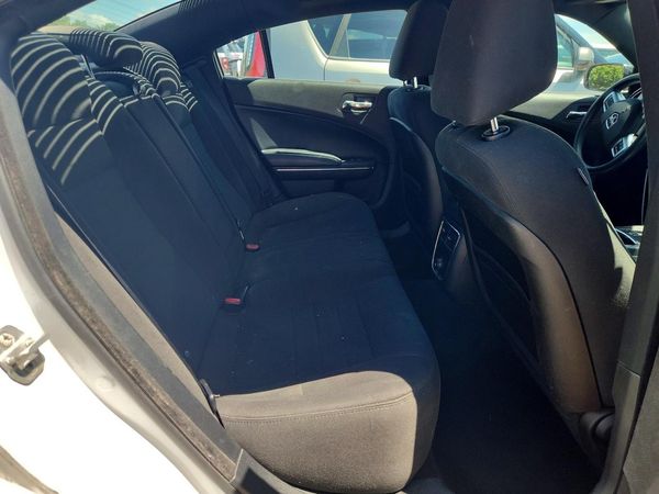 2014 DODGE CHARGER SE