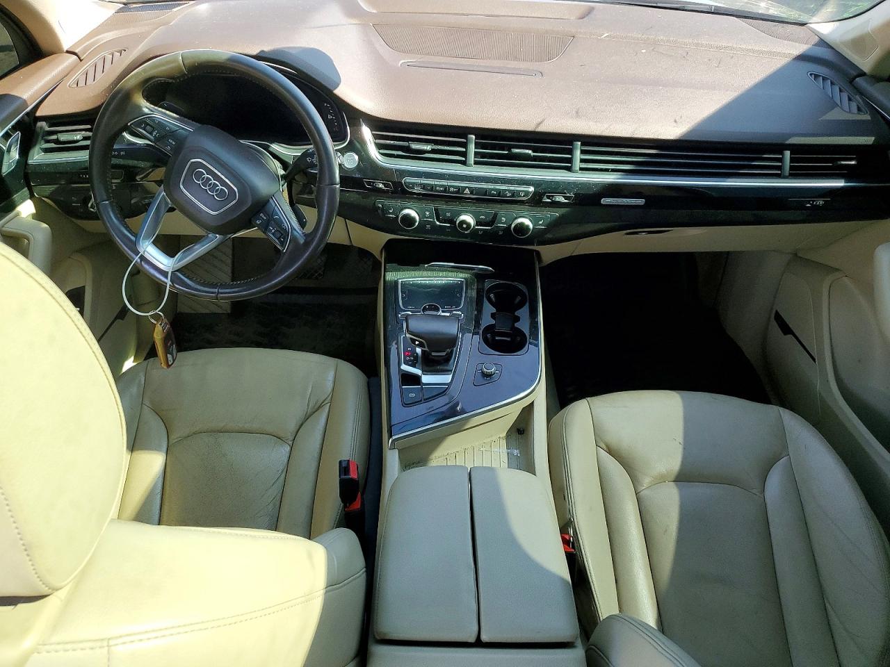 2017 AUDI Q7 quattro Premium Plus